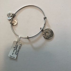 NWT Alex and Ani Silver Daughter Bracelet